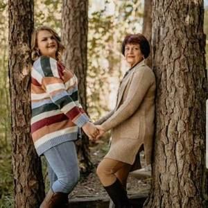 Meet your Posher, Sandy